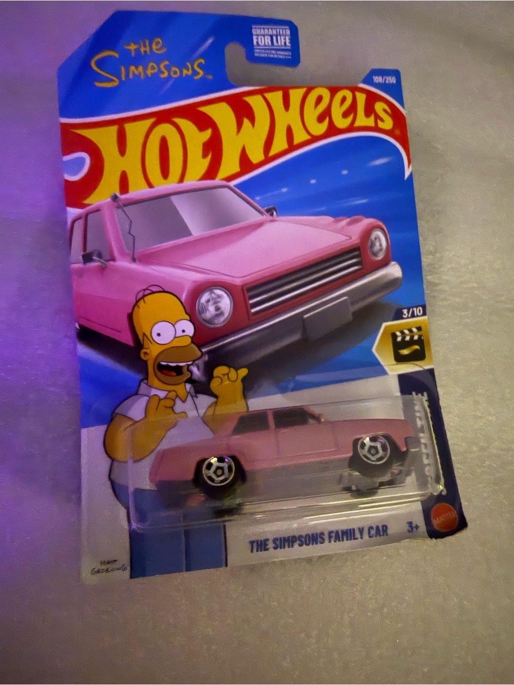 Hot Wheels The Simpsons Pink Family Car - Die-Cast Toy Vehicle